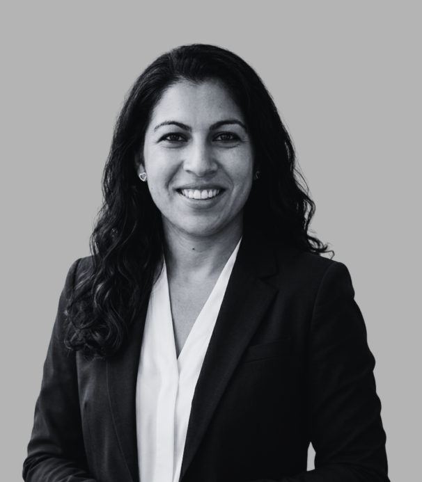 Elizabeth Tamayo, Técnica de Licitaciones Públicas